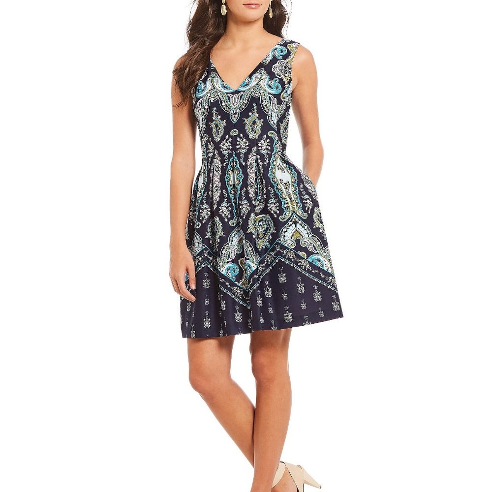 Vince Camuto Navy Paisley-Print Sleeveless V-Neck Dress